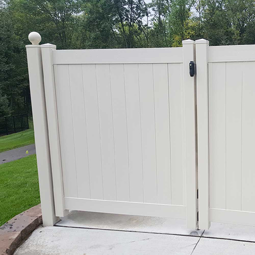 Ashforth Durables Vinyl Fence