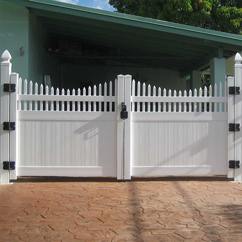 Dorchester Durables Vinyl Fence