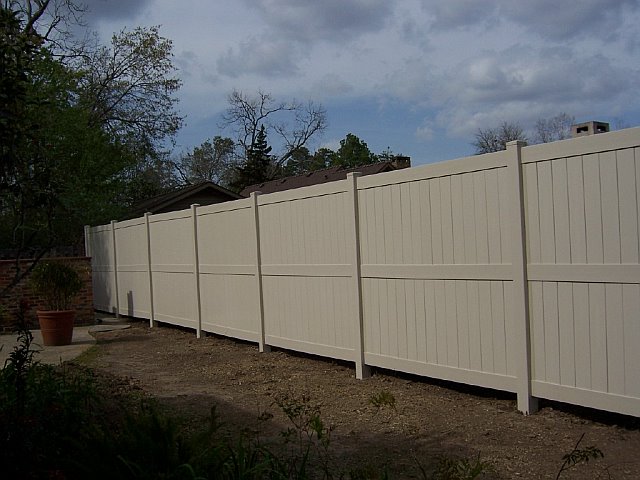 Newport Durables Vinyl Fence