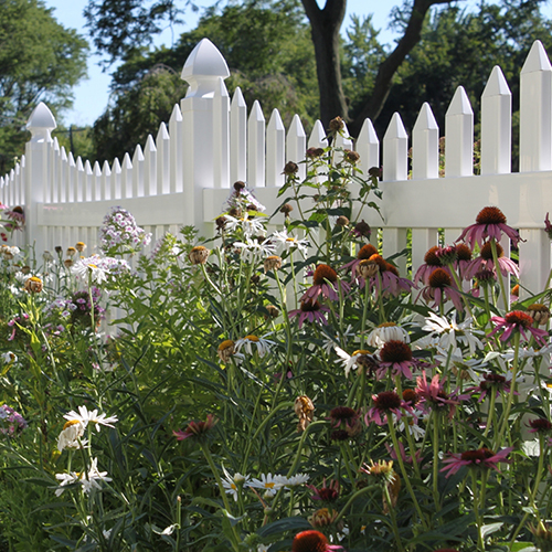 Grantham Picket Fence