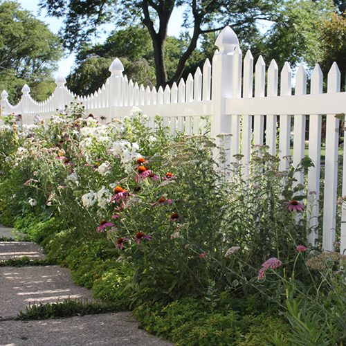 Grantham Picket Fence