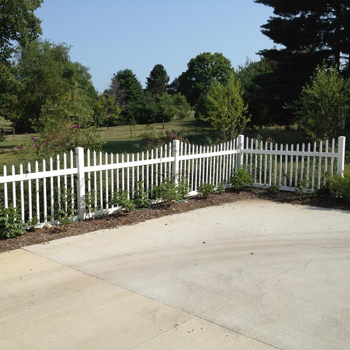 Stanley Vinyl Picket Fence