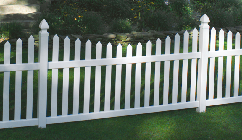 Danbury Vinyl Fence