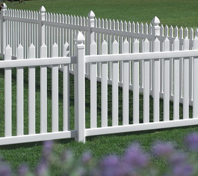 Danbury Vinyl Fence